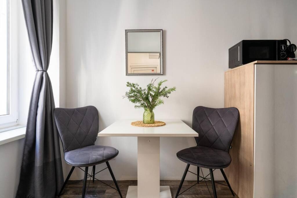 Chic Studio By City Center By Hm Vienna Exterior photo