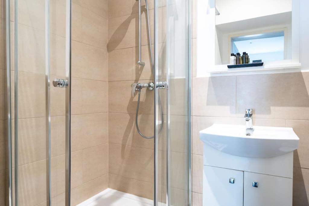 Chic Studio By City Center By Hm Vienna Exterior photo